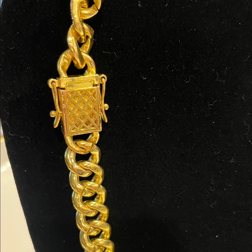 Gold Pavé Cuban Link Necklace UNISEX BRAND NEW 18in - Picture 3 of 4